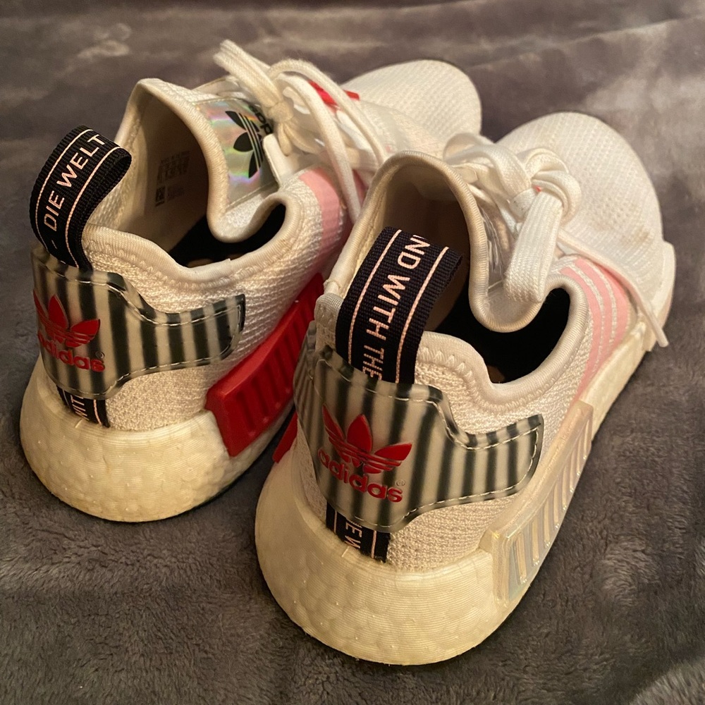 Women’s Adidas shoes size 9 1/2